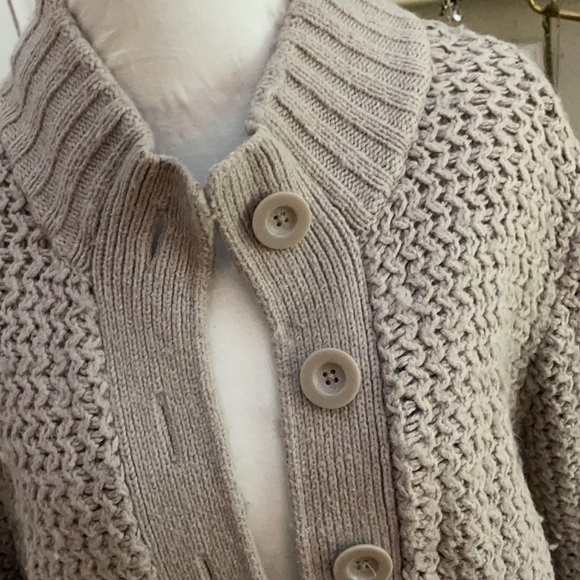 Old Navy Chunky Cardigan Sweater - Picture 4 of 6